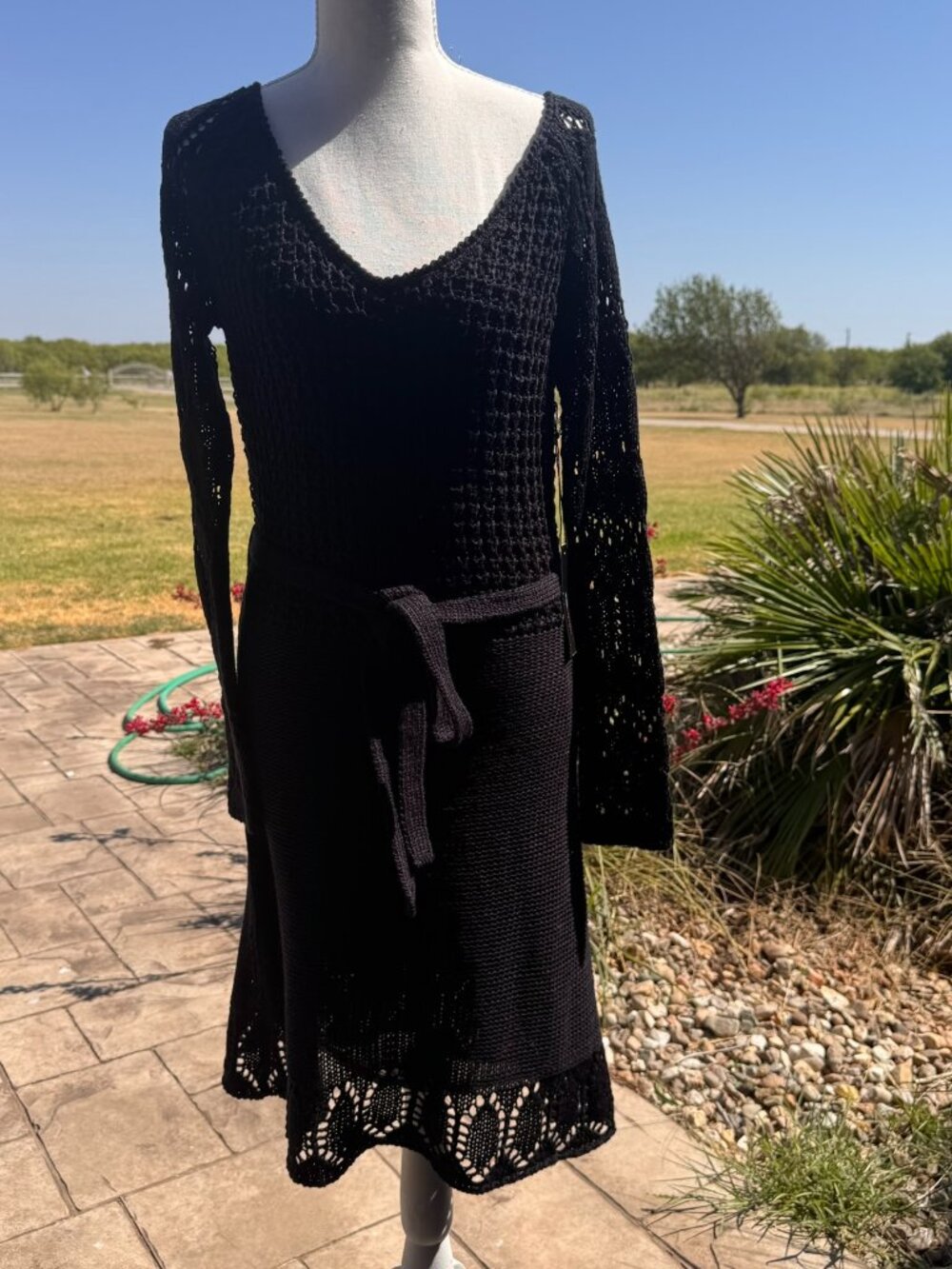 BCBG Maxazria Crochet dress; XS; NWT, fully lined, black